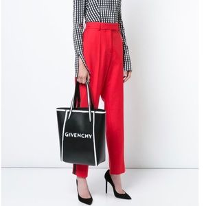 Givency tote